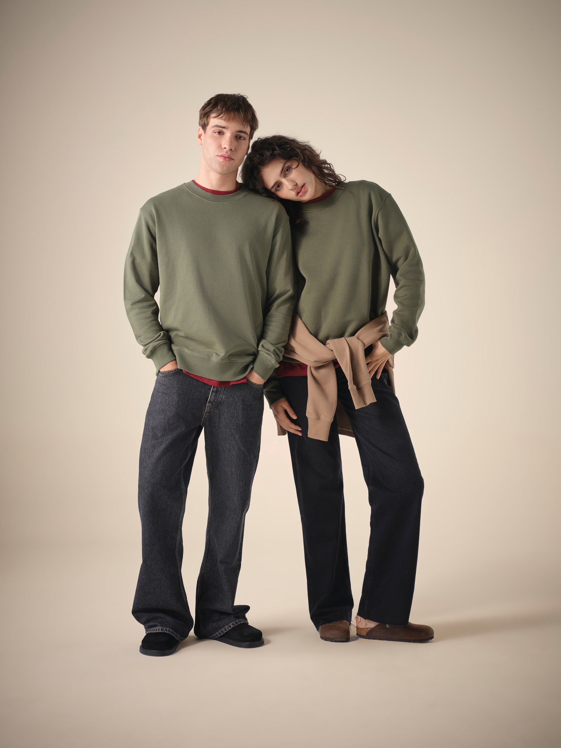 340/225 UNISEX BRUSHED FLEECE SWEATSHIRT