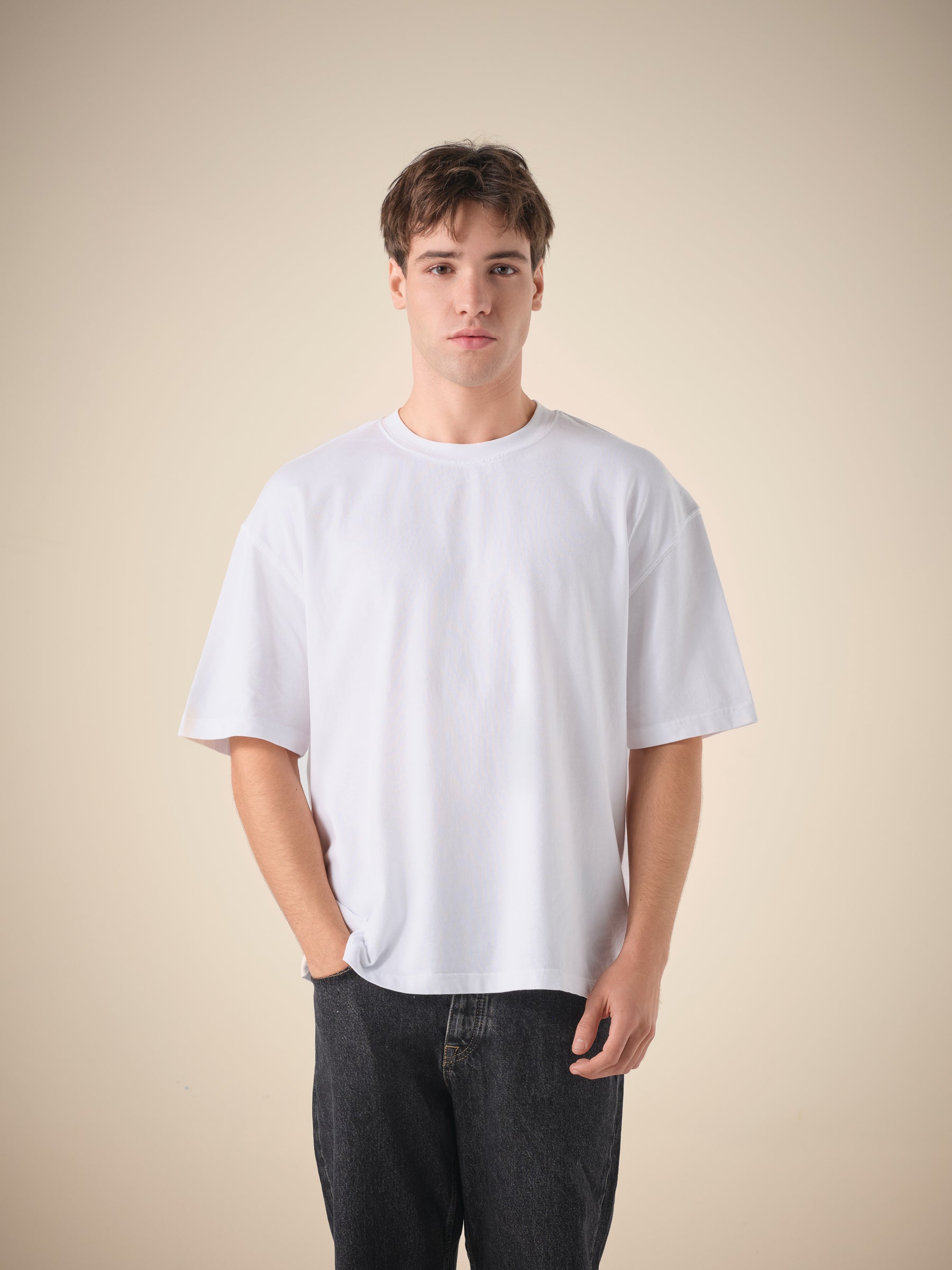 235/302 UNISEX OVERSIZED T-SHIRT