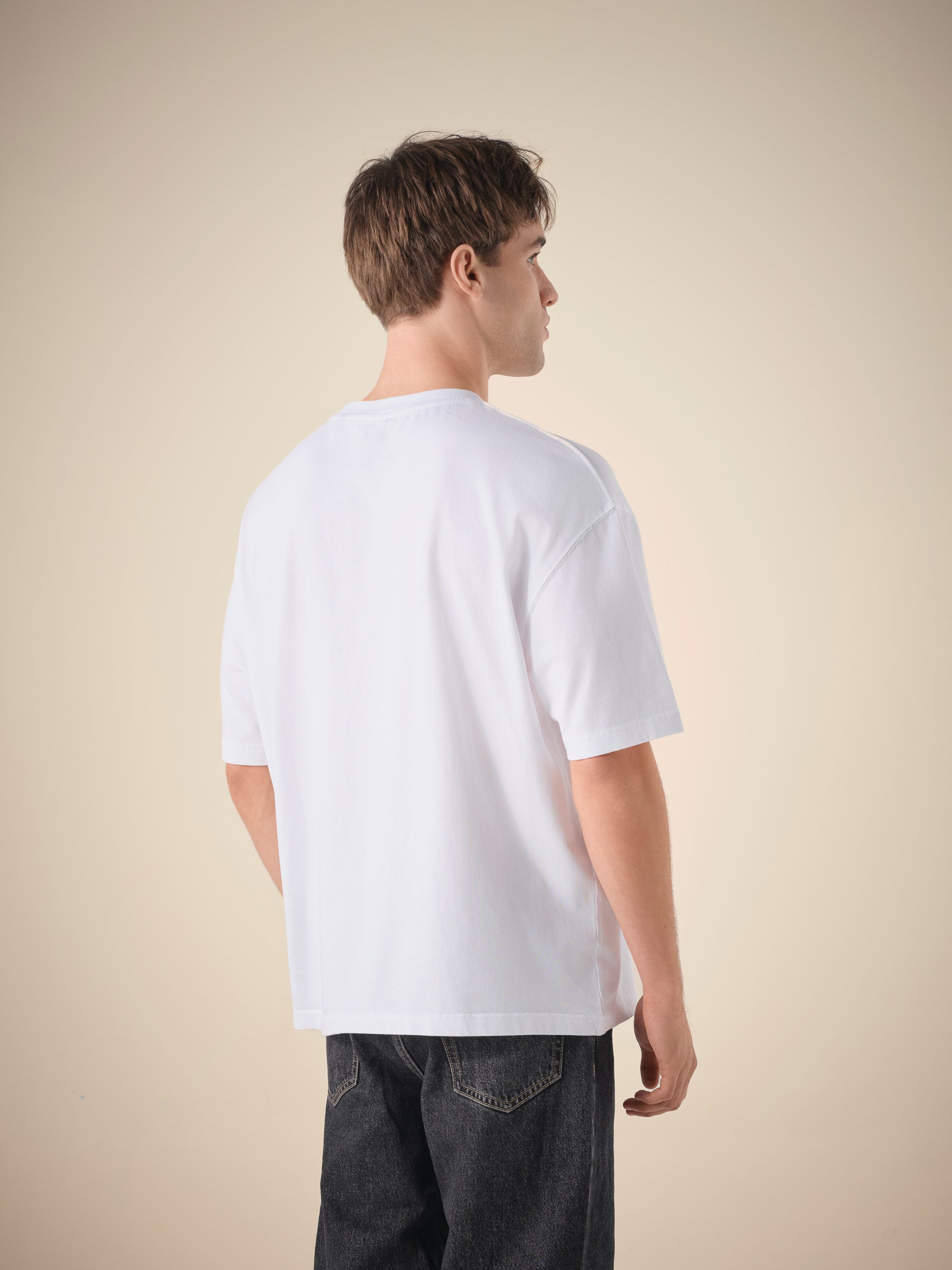 235/302 UNISEX OVERSIZED T-SHIRT